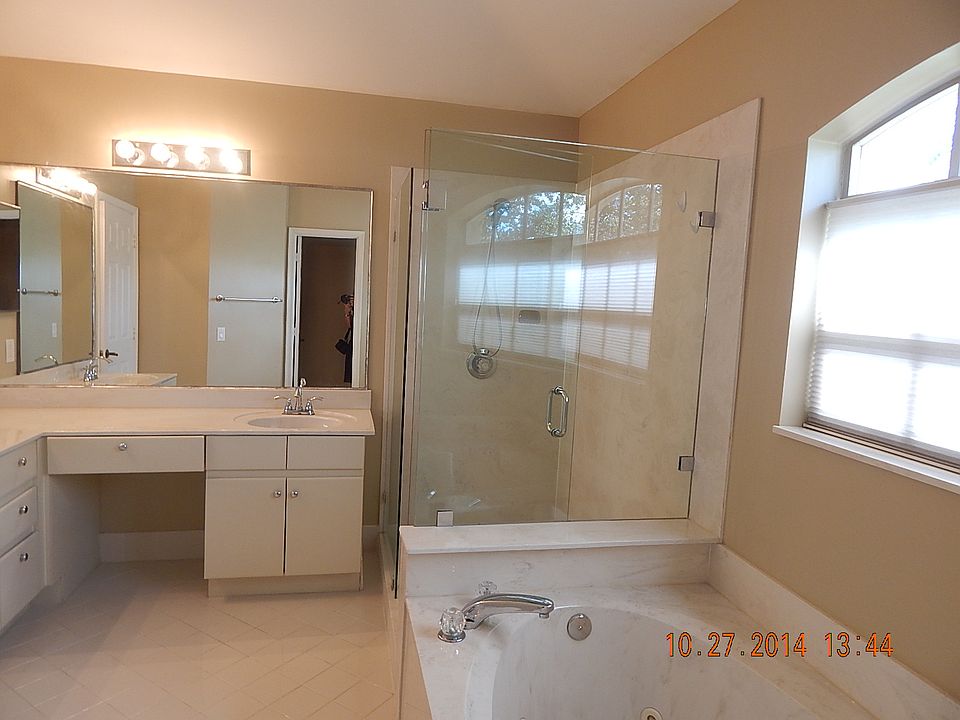 1st image of 800 Heritage Dr