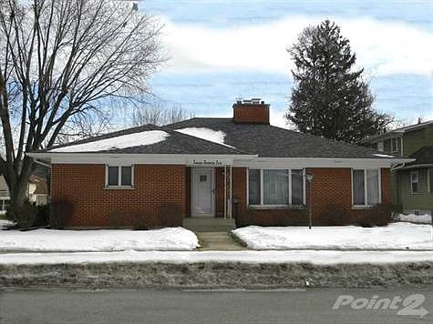 Excellent Curb Appeal