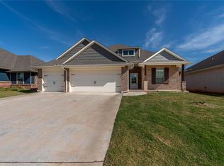 3508 Grady Ln, Moore, OK 73160