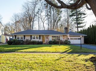 25 Western Dr, Longmeadow, MA 01106