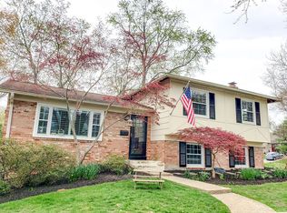 8163 Chancery Ct, Alexandria, VA 22308