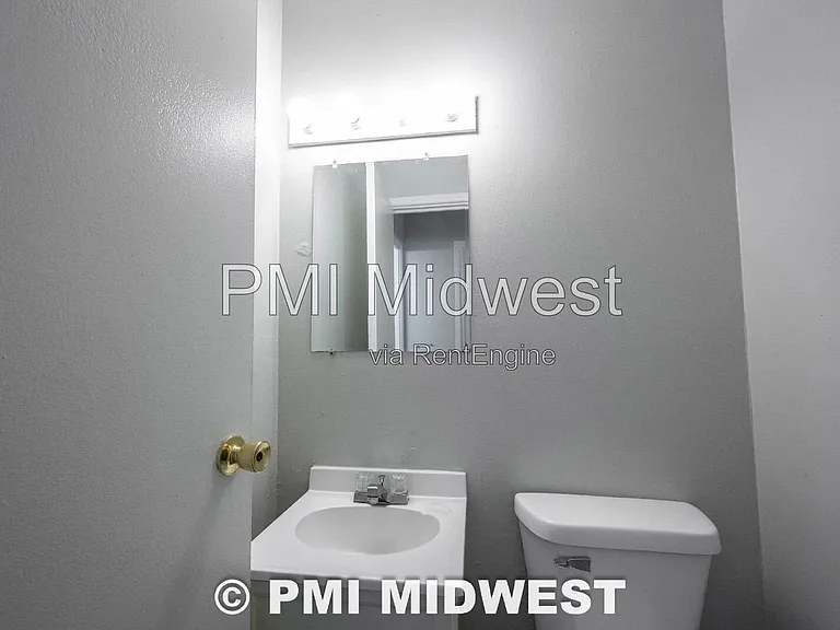 4939 Katherine Dr — Photo 12