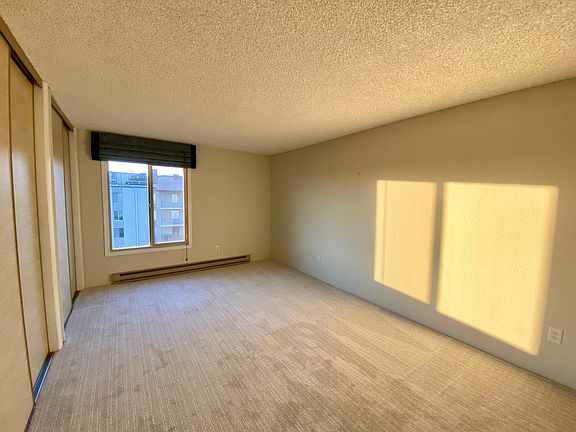 5th image of 5575 E Evergreen Blvd
