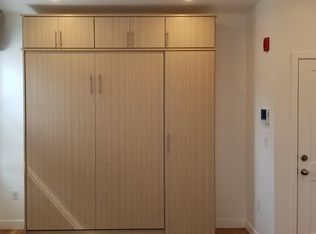 9 6th St, Chelsea, MA 02150