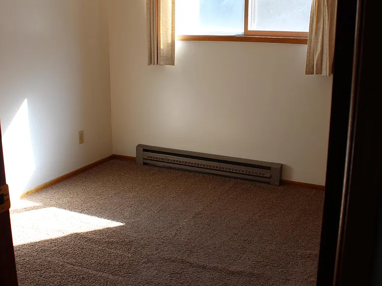 1335 NW Kenny Dr — Photo 7