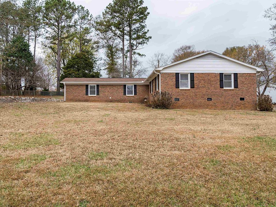 1st image of 227 Candlewood Ln