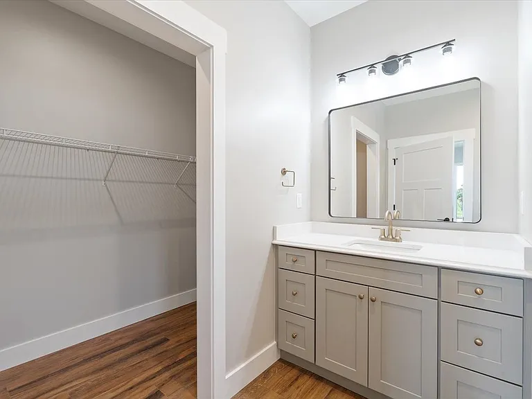 6136 Mississippi Ave — Photo 12