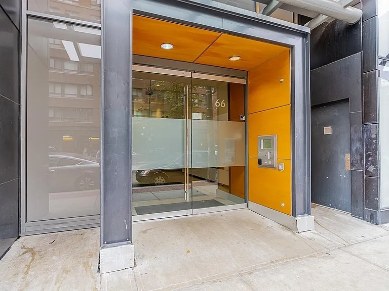 66 Cordova St W #1011 — Photo 25