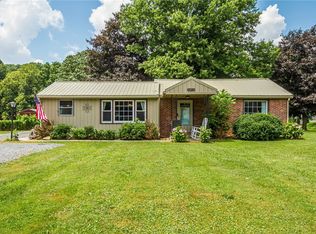 1209 Johnson Rd, Palmyra, NY 14522