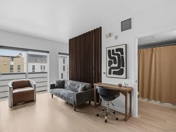 550 15th St Unit 703, San Diego, CA 92101
