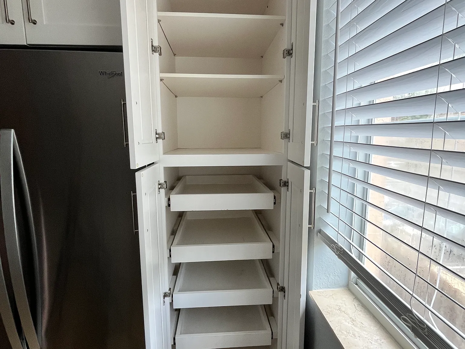 2 bed, 2.5 bath, 1301 sqft, $1,800 — Photo 3