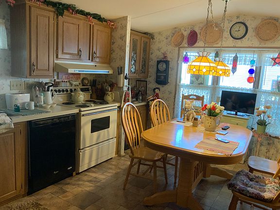 4th image of 2495 Madrid Dr