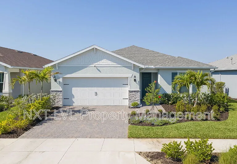 16112 Lakeland Dr — Photo 2