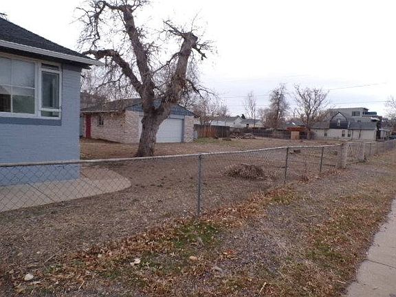 2nd image of 1984 S Galapago St