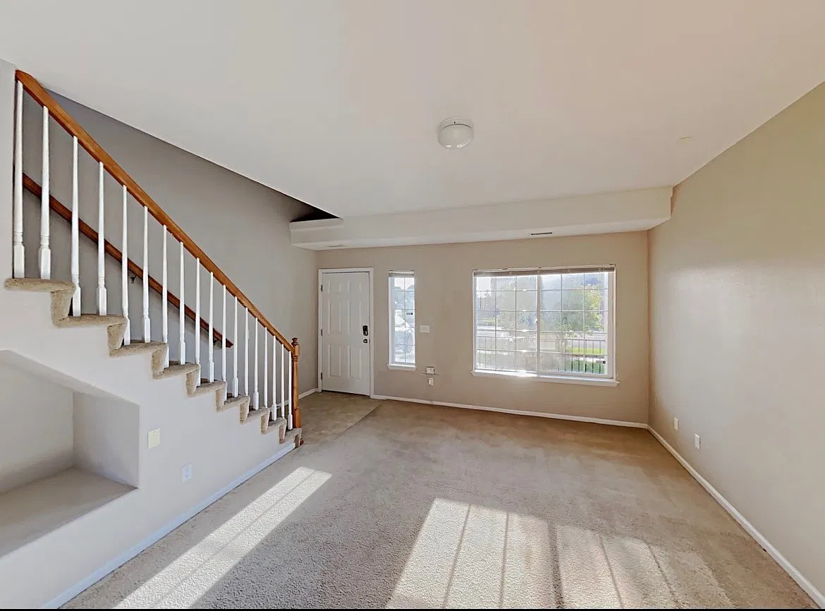 4 bed, 2.5 bath, 1858 sqft, $2,590 — Photo 1