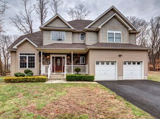 16 Fort Plains Rd, Howell, NJ 07731