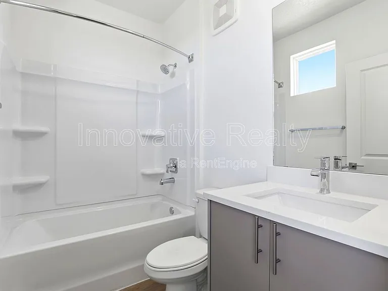 Venture Apartments — Photo 157