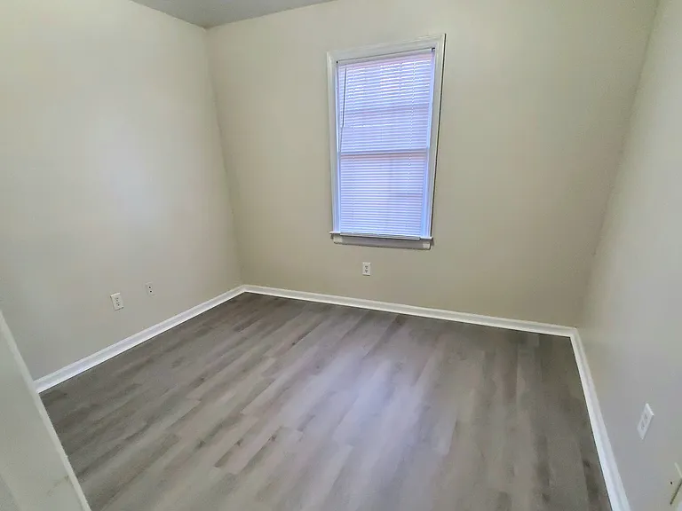 1826 E Trail Dr SE — Photo 8
