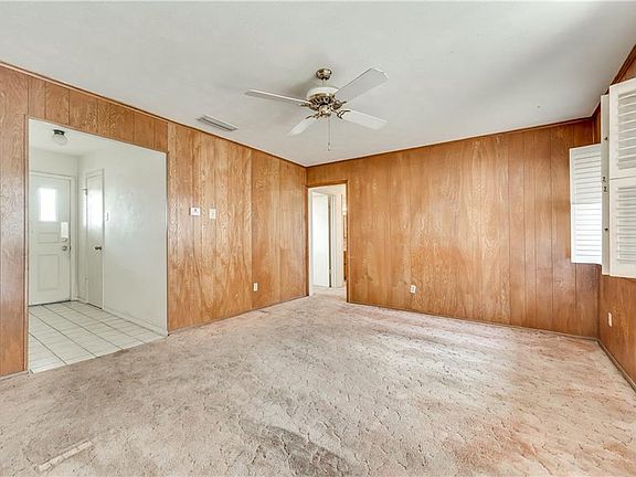 4th image of 311 Teakwood Dr