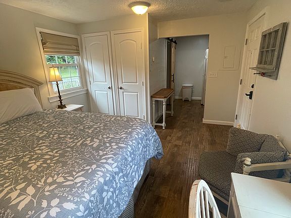 3rd image of 7505 Timberlake Rd #4