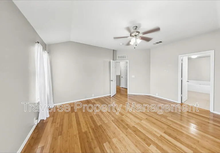 8440 Asheville Ln — Photo 10