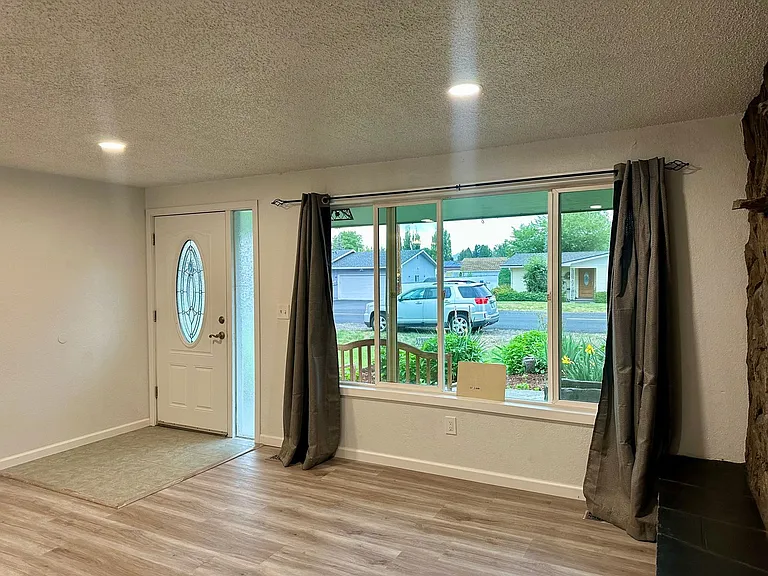 5218 Barry Ave — Photo 7