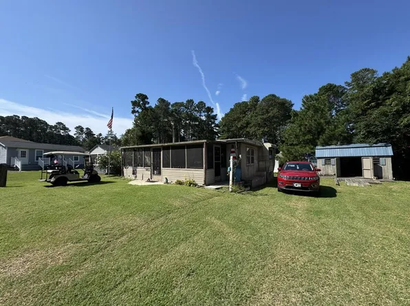 6032 Bay Breeze Dr, Horntown, VA 23395