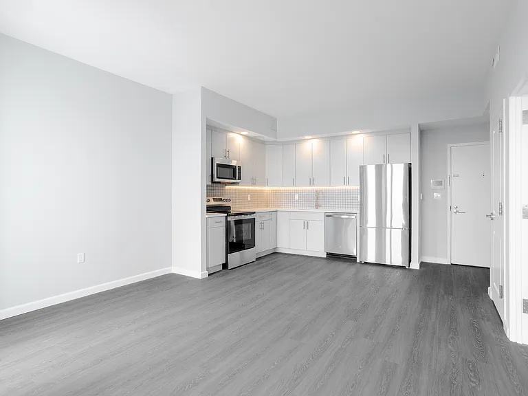 18303 Hillside Ave #7A — Photo 6