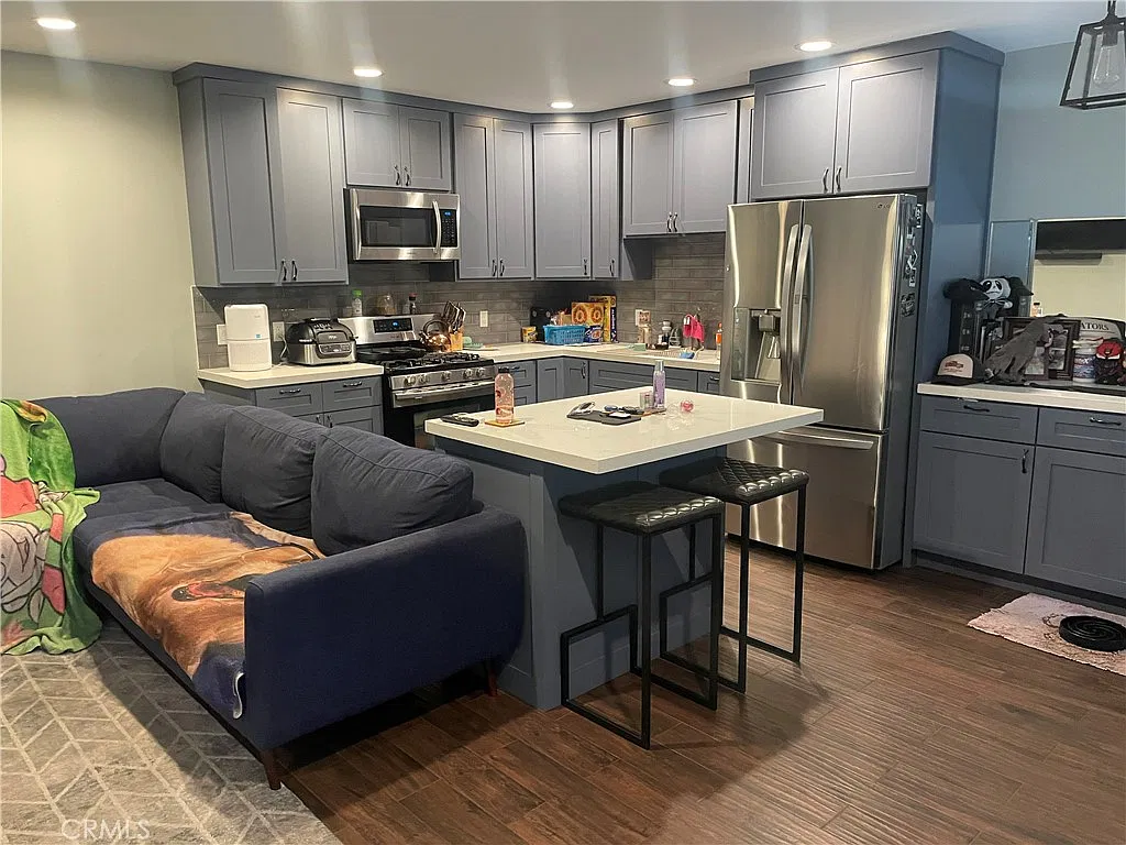 1 bed, 700 sqft, $2,150 — Photo 3