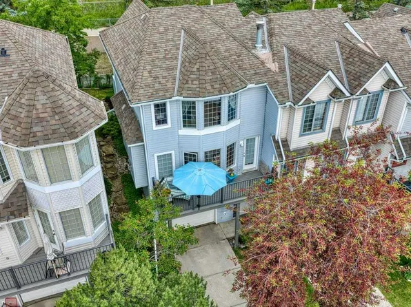 68 S Patina Point SW, Calgary, AB T3H 3J7