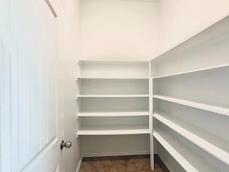 23603 Legano Dr — Photo 9