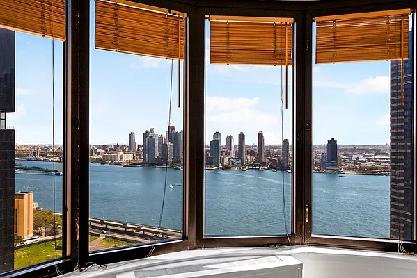 Rented by Highline Residential | media 4