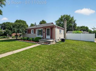 11014 Garden St, Livonia, MI 48150