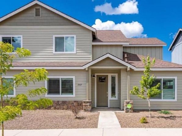 2569 W Clement Cir