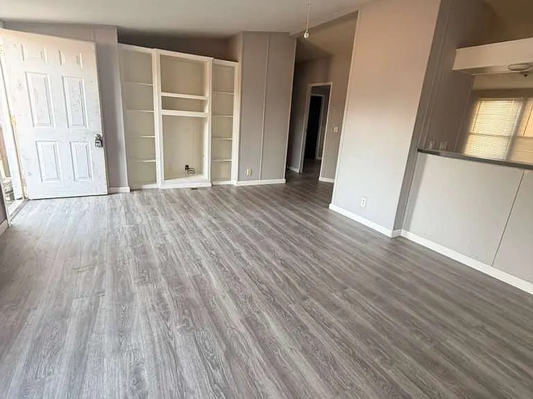 16853 W Lynbrook — Photo 15
