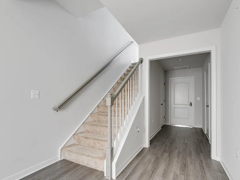 1403 Kerr Dr — Photo 17