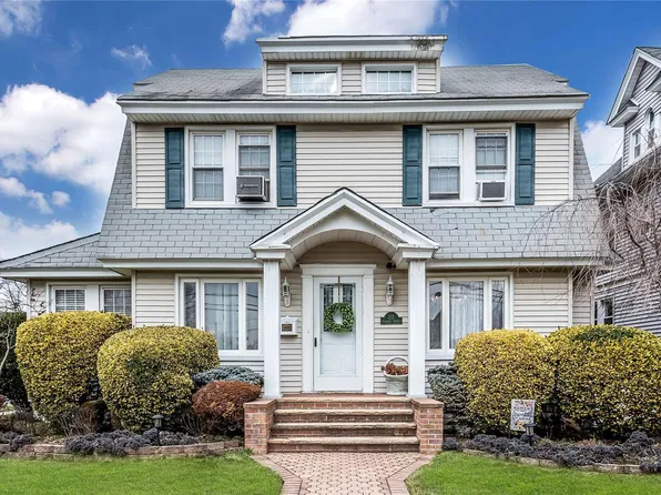 115 Sherman Street, Lynbrook, NY 11563