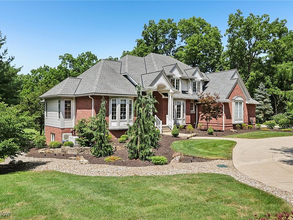 1st image of 580 Highlands Dr