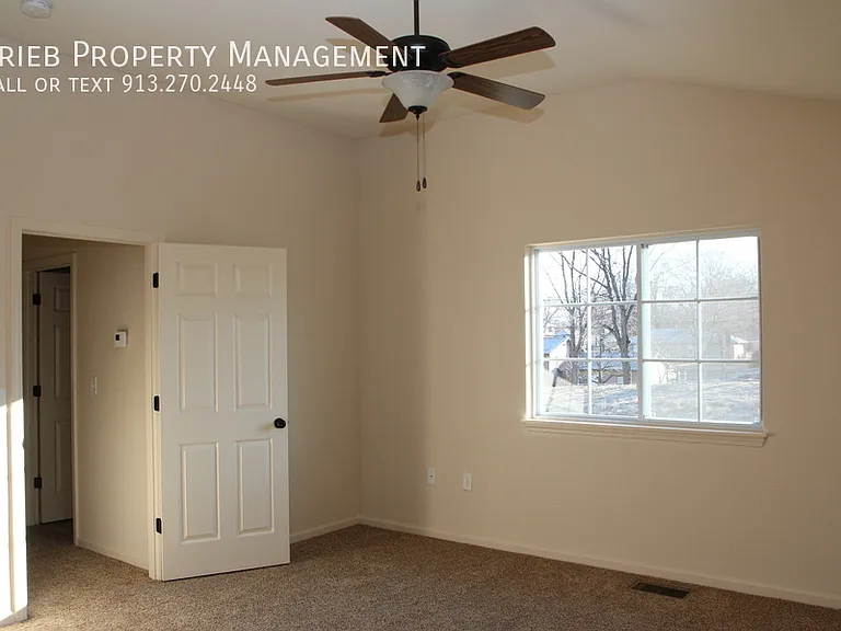 21942 W 125th Pl #10 — Photo 8