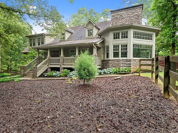 5th image of 802 Old Mill Trl