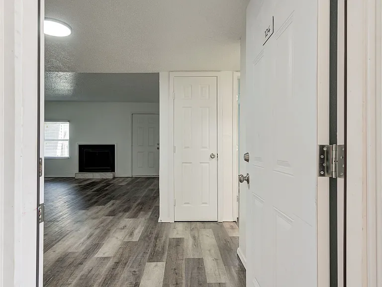 Shelton Village - Now Offering $500 Off Move-In Costs — Photo 3