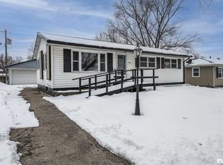 8010 8th St W, Rock Island, IL