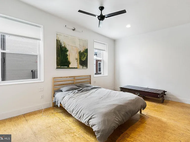 2020 E Fletcher St #1&2 — Photo 24