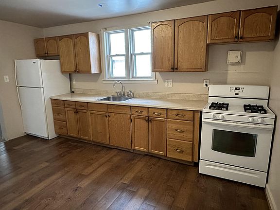 2nd image of 7284 Orchard Ave