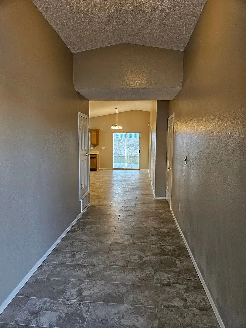Building Photo - 12357 Tierra Inca Dr