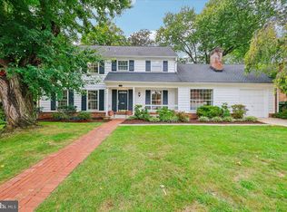 11812 Farmland Dr, Rockville, MD 20852