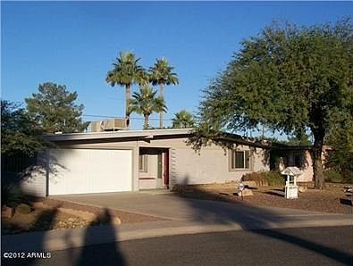 2nd image of 3615 E Sunnyside Dr