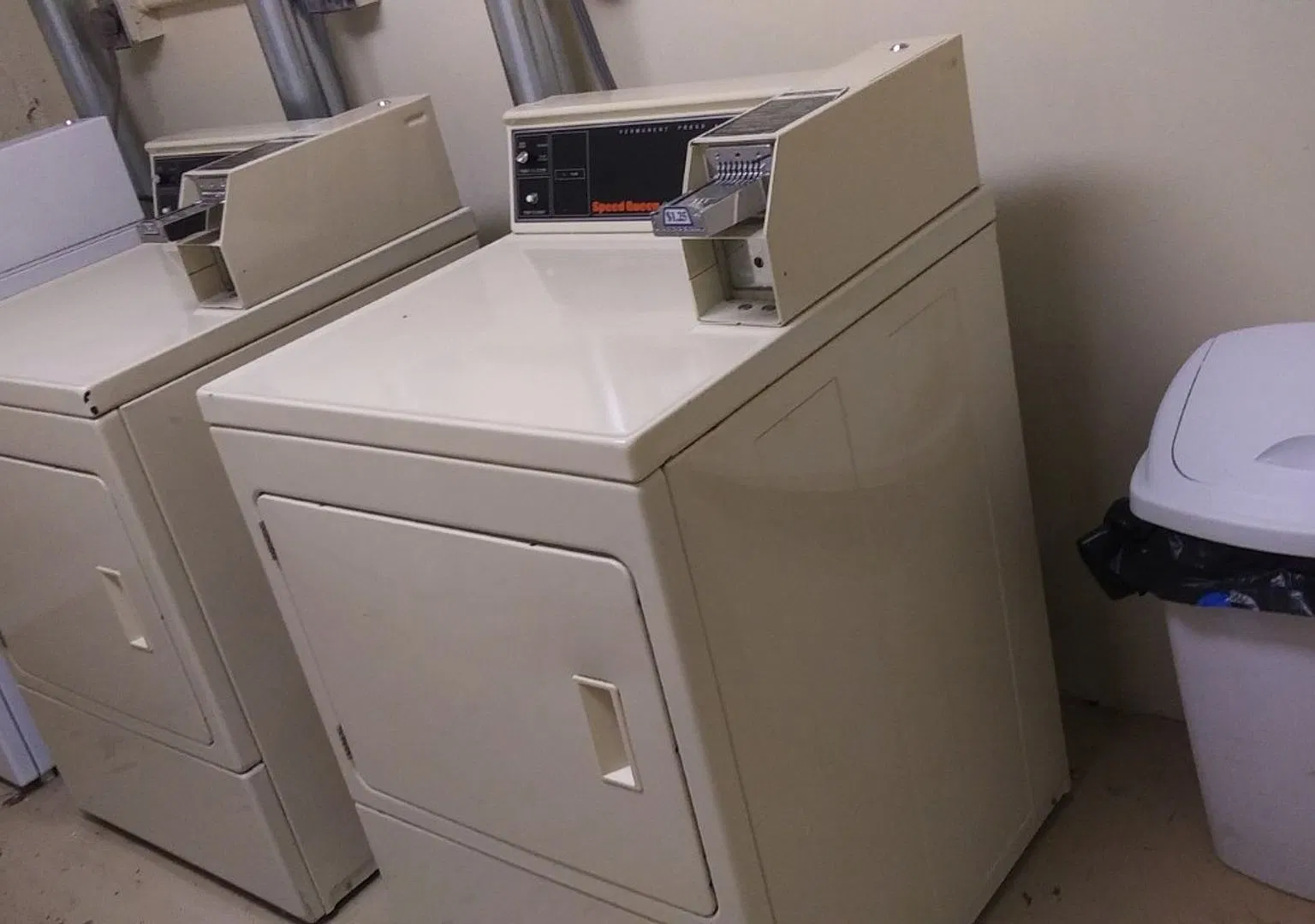 920 Oxford Ave — Photo 4
