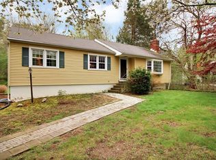 558 Booth Hill Rd, Trumbull, CT 06611