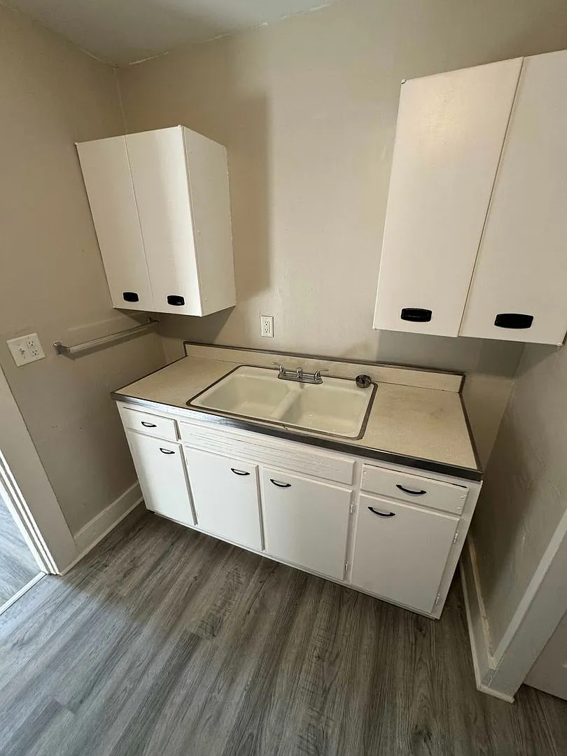 Highland Estate Properties — Photo 2